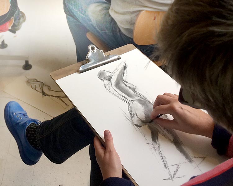 Weekend tegnekurser i frihåndstegning, klassisk tegning i frihånd. Underviser billedkunstner og tegner Peter Simonsen